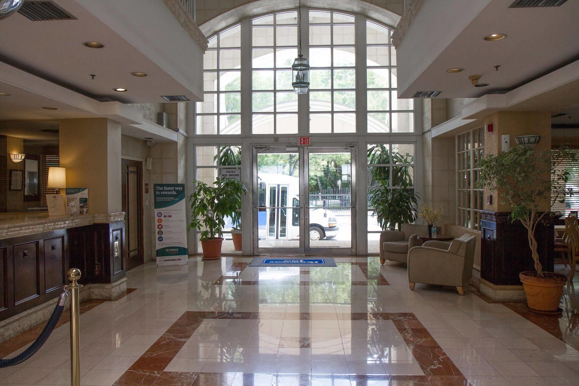 Rodeway Inn South Miami - Coral Gables Extérieur photo